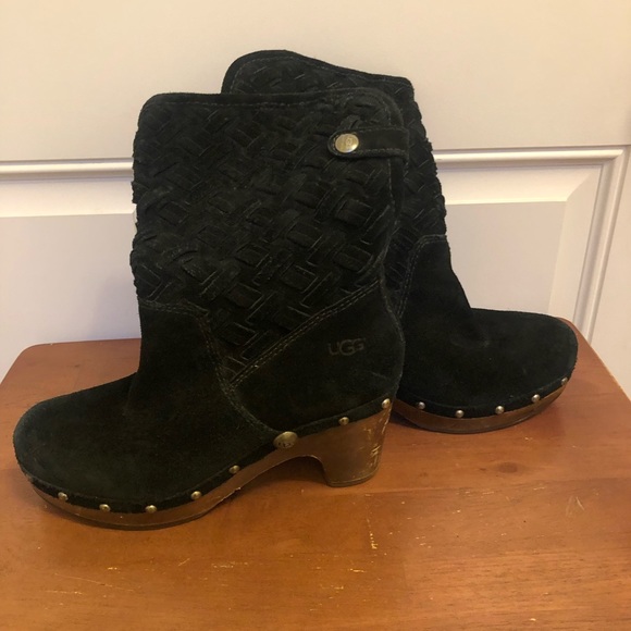 UGG Lynnea Boots Style 3361 Black Suede Leather heel Winter weaved over ankle 6 - Picture 2 of 11